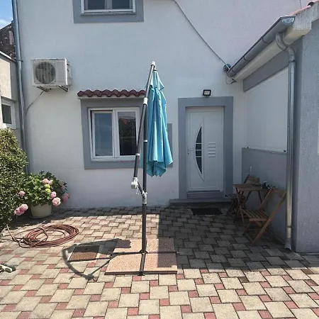 White Pearl Apartman Sukosan